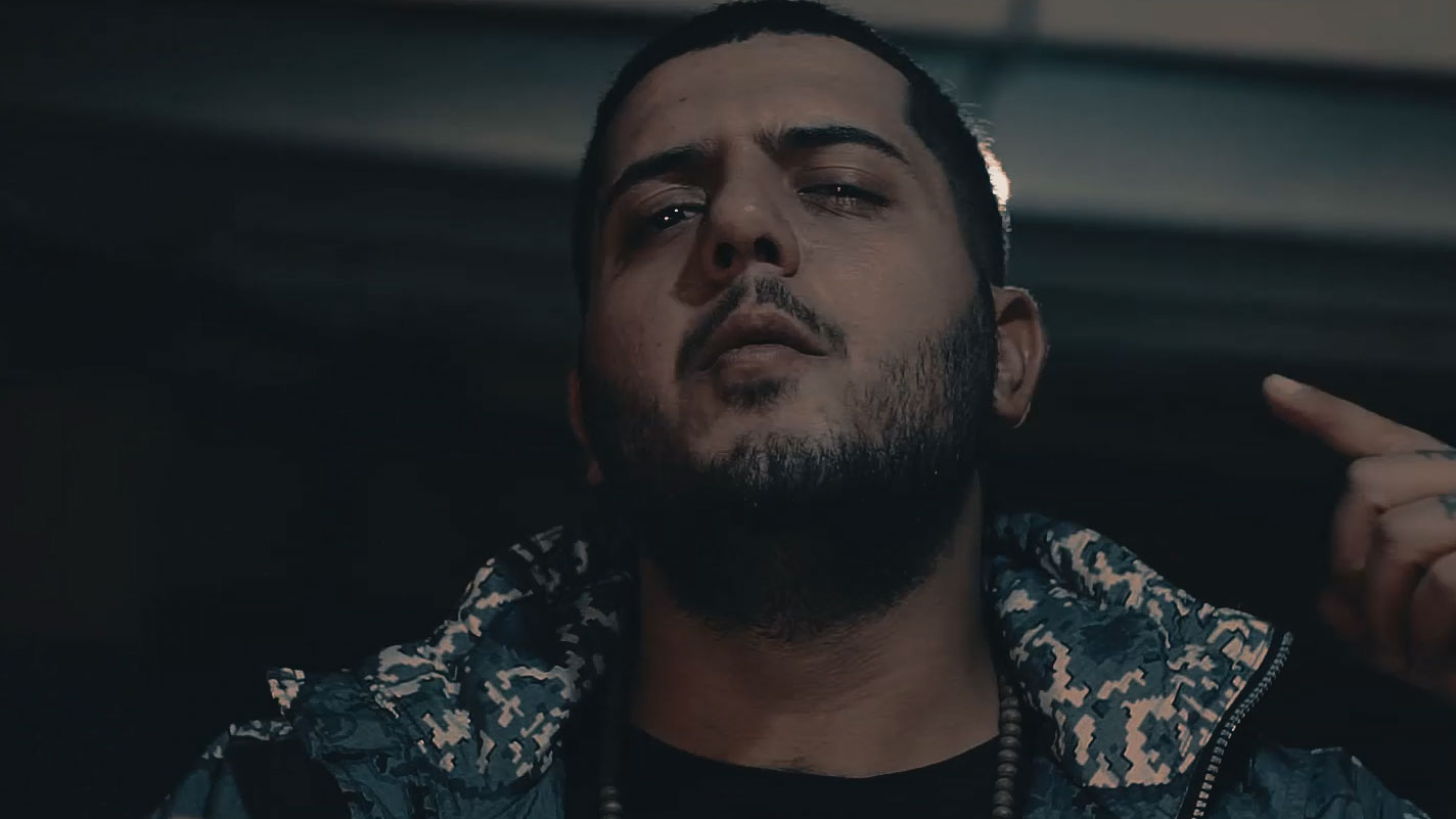 نەناسراو